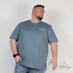 T-SHIRT GRAPHIC OVER